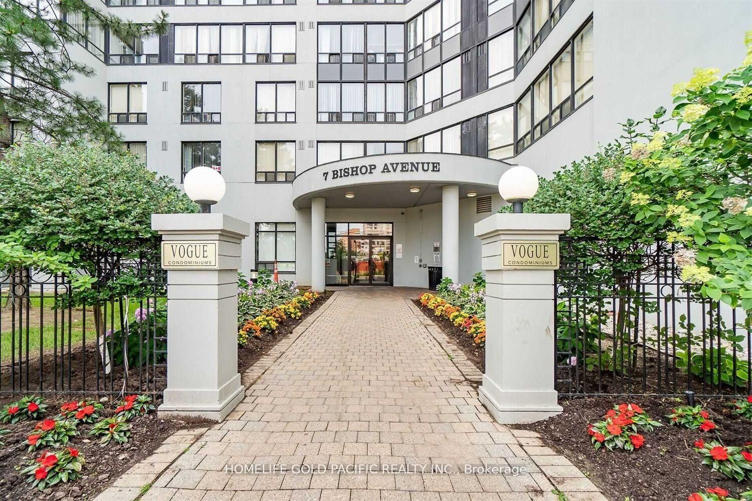 Property Photo:  7 Bishop Avenue 1503  ON M2M 4J4 