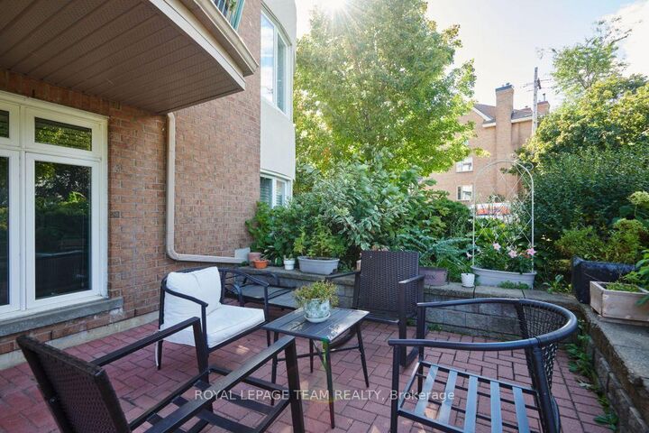 Property Photo: 997 North River Road 101C ON K1K 3V5