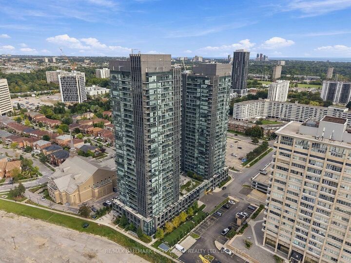 Property Photo:  6 Sonic Way 103  ON M3C 0P1 