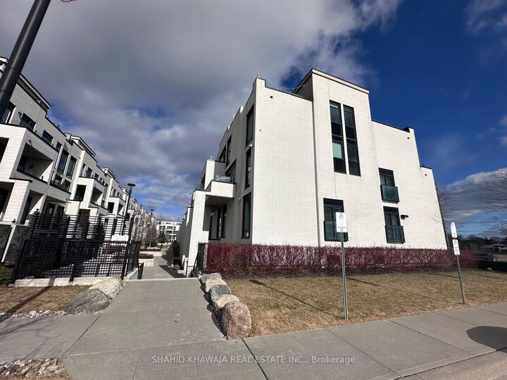 Property Photo: 138 Widdicombe Hill Boulevard 723 ON M9R 0A9