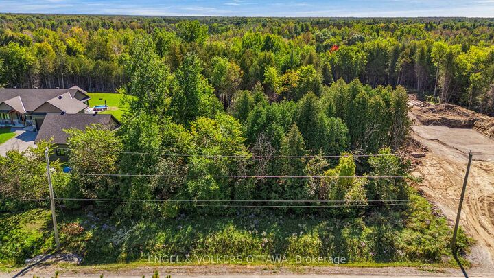 Property Photo:  6248 Nick Adams Road  ON K4P 1H2 