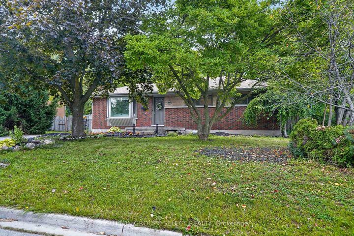 Property Photo: 919 Quinton Road ON N6H 3A8