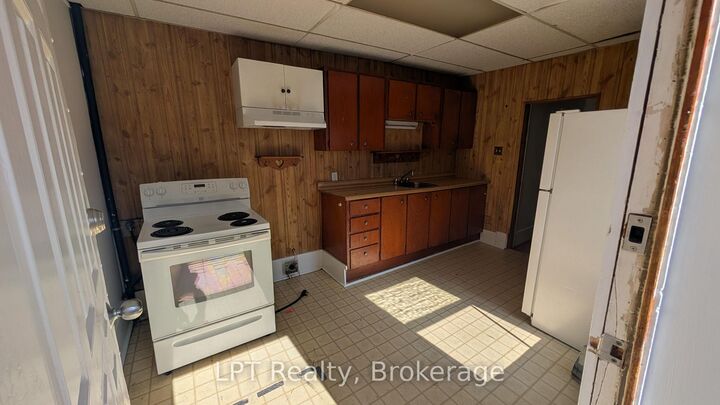 Property Photo: 265 Bethune Street ON K9J 3L5