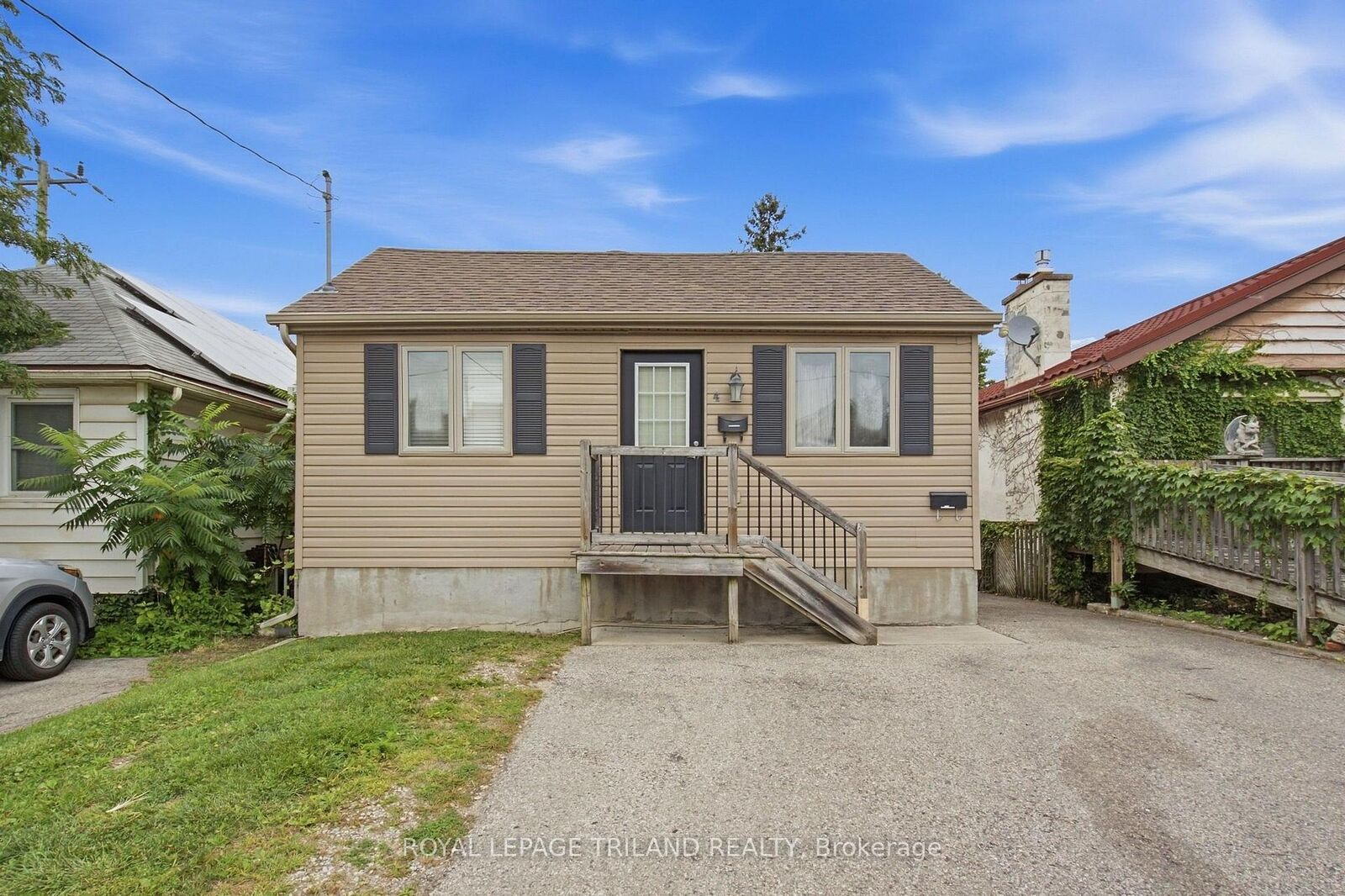 Property Photo:  4 Emery Street W Lower  ON N6J 1P9 