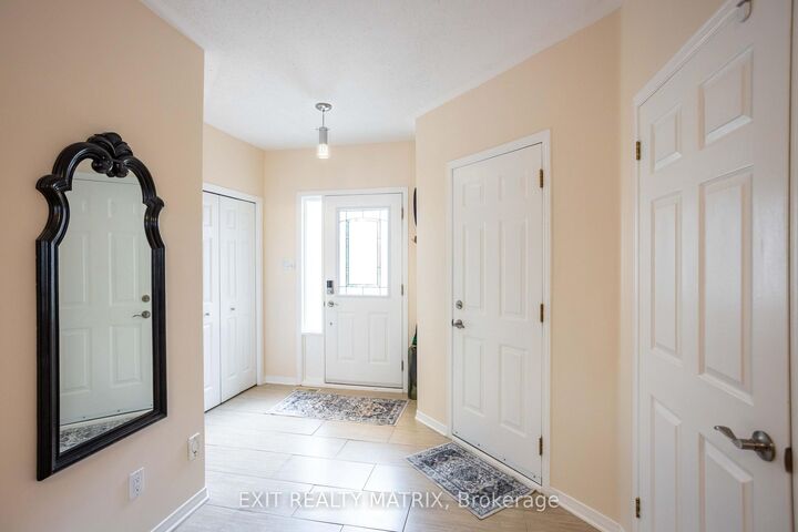 Property Photo:  4620 Ogilvie Walk Crescent  ON K1J 1G7 
