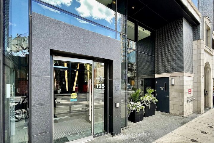 Property Photo: 125 Peter Street 809 ON M5V 0M2