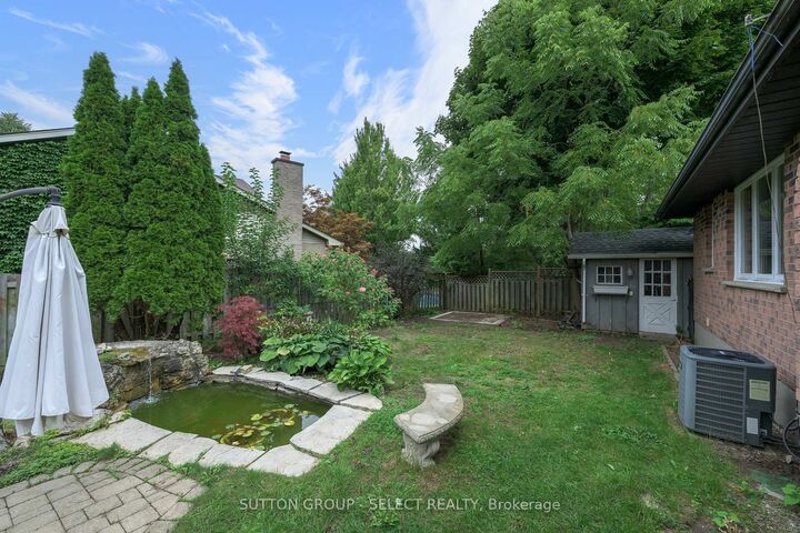 Property Photo:  1000 Griffith Street  ON N6K 3Z4 