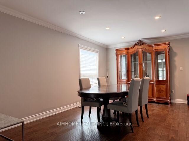 Property Photo: 22 Matson Court ON L4G 7W8