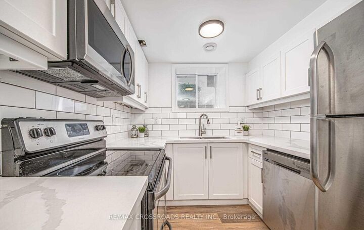 Property Photo:  91 McLaughlin Boulevard Lower  ON L1G 2P2 