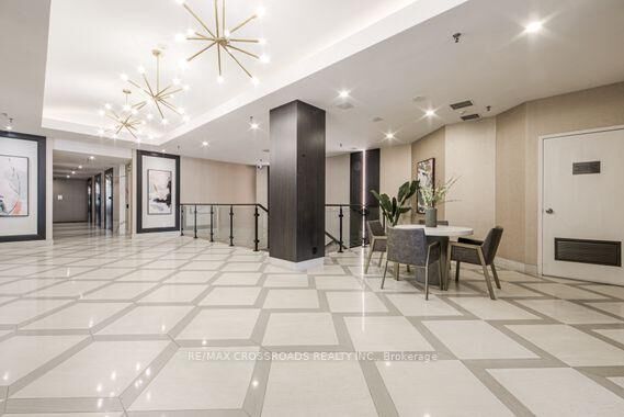 Property Photo: 215 Wynford Drive 1602 ON M3C 3P5