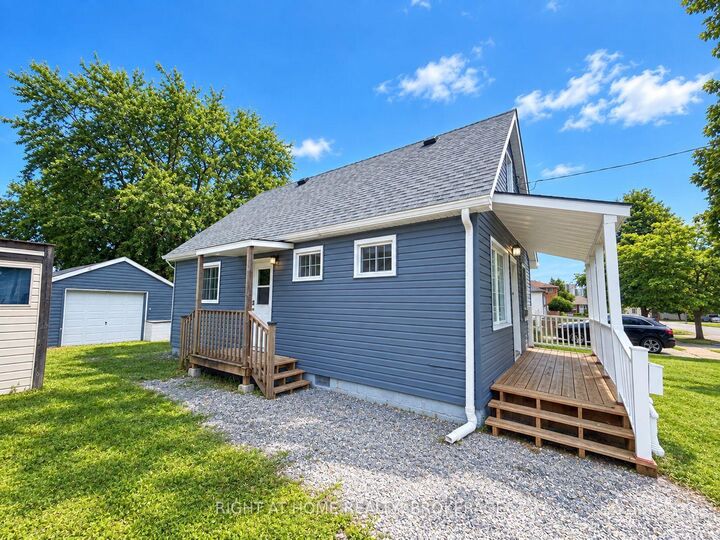 Property Photo: 44 Cumming Street ON L2S 1H9
