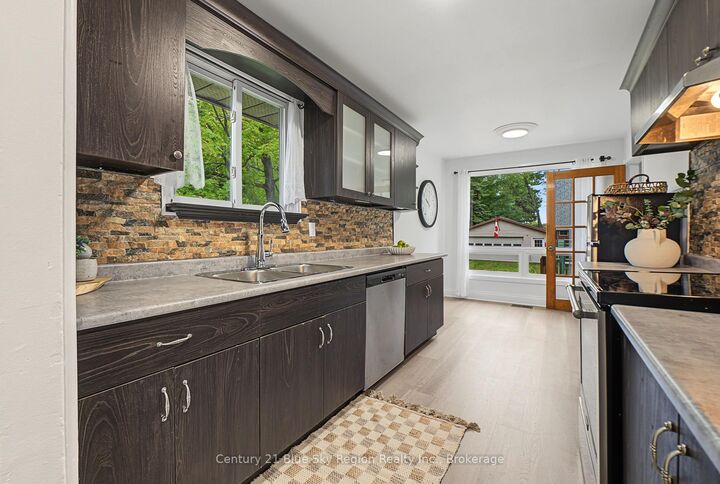 Property Photo:  23 Martin Street  ON P1A 1K8 