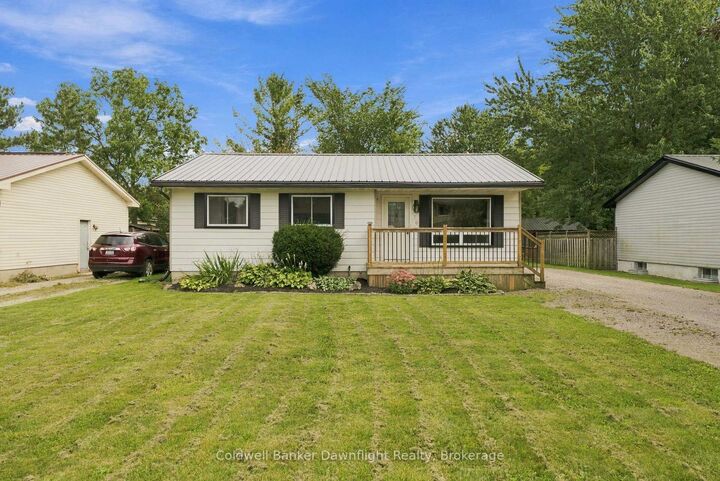 Property Photo:  170 Jarvis Street S  ON N0K 1W0 