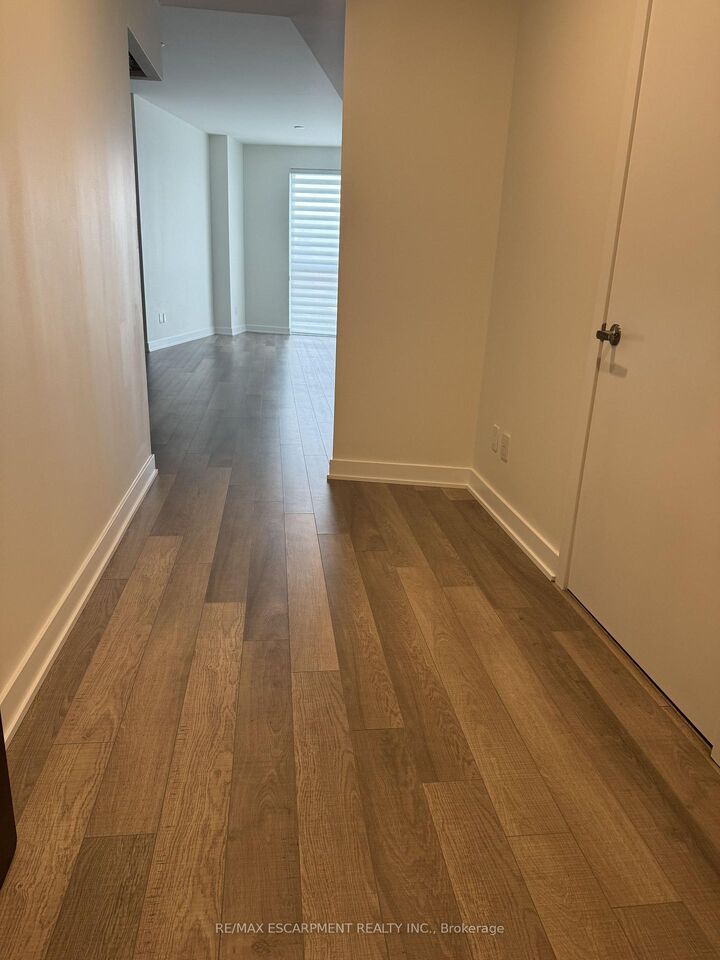 Property Photo:  5230 Dundas Street A429  ON L7L 0J5 