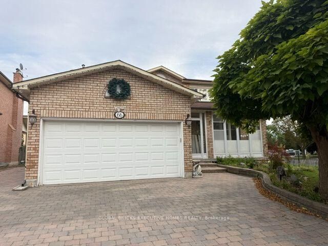 Property Photo:  66 Foundry Crescent Upper  ON L3P 6N7 