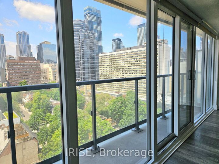 Property Photo:  89 McGill Street 1901  ON M5B 0B1 