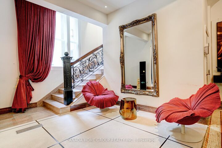 Property Photo: 197 Yonge Street 3605 ON M5B 0C1