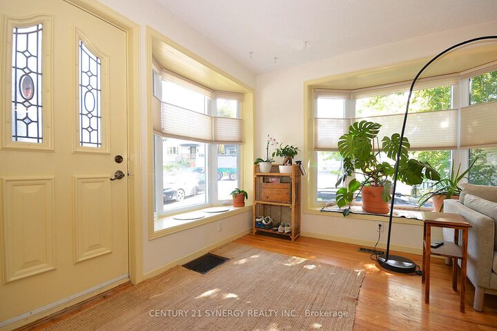 Property Photo:  164 Acadie Court  ON K1L 5L1 