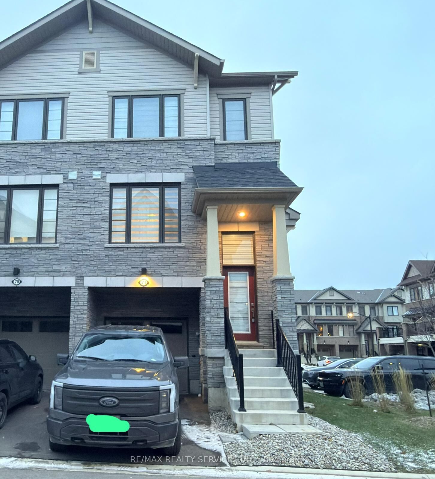 Property Photo: 185 Bedrock Drive 71 ON L8J 0M5