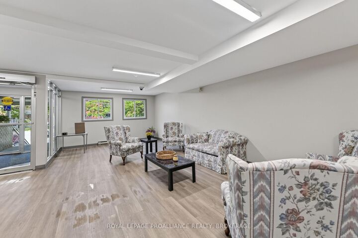 Property Photo: 316 Kingsdale Avenue 411 ON K7M 8S2