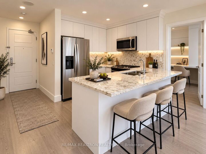 Property Photo: 310 Red Maple Road 812 ON L4C 0T7