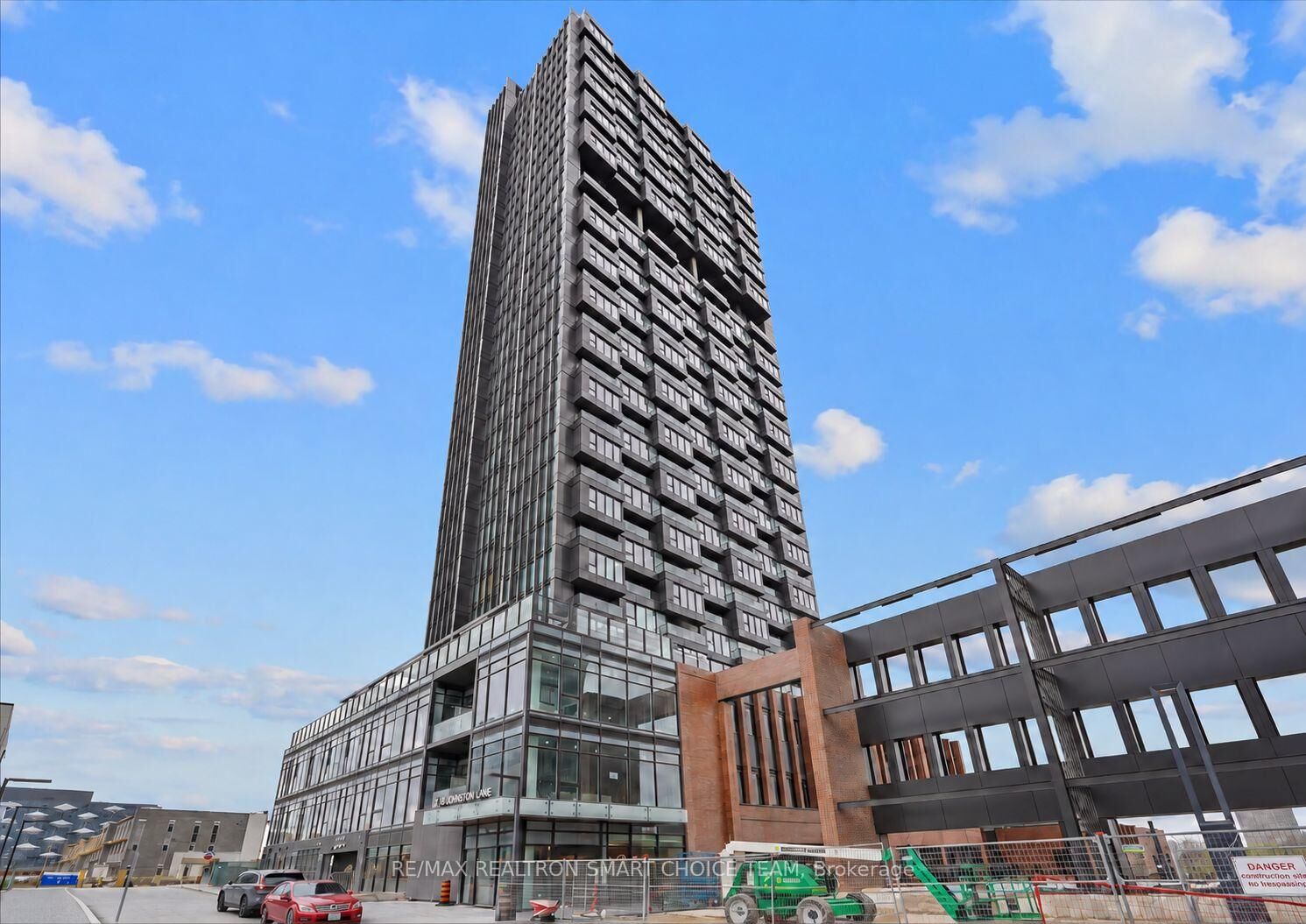 Property Photo:  5 Quarrington Lane 606  ON M3C 0S5 