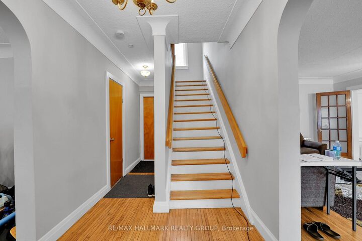 Property Photo:  310 Mona Avenue  ON K1L 7A2 