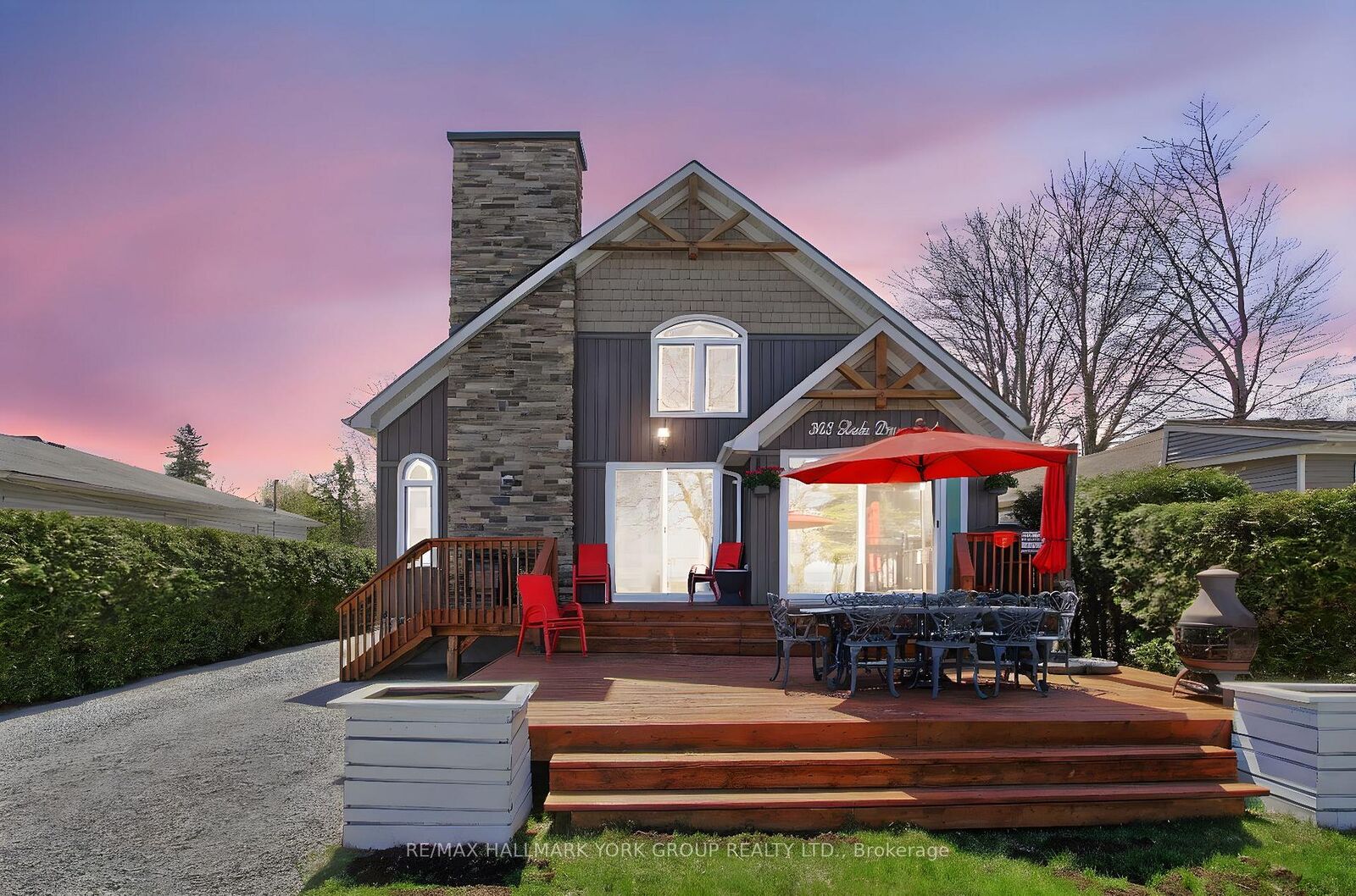 Property Photo:  303 Lake Dr East Drive  ON L0E 1S0 