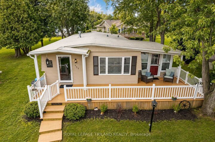 Property Photo: 131 Sunningdale Place ON N0M 1T0