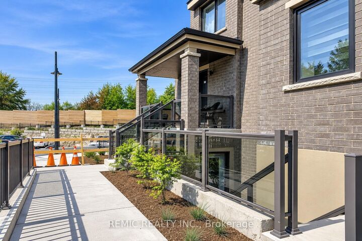 Property Photo:  28 Lookout Drive A  ON L1C 3K5 