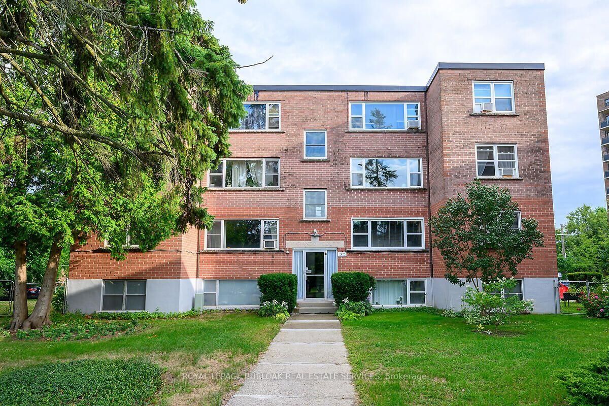 Property Photo:  2422 New Street 9  ON L7R 1J6 
