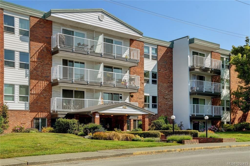 Property Photo: 900 Tolmie Ave #111 BC V8X 3W6