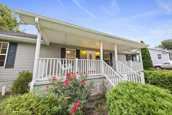 Property Photo:  1960 Pollard Road  KY 41101 