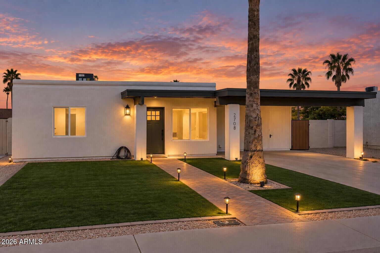 Property Photo:  2708 W Dunbar Drive  AZ 85282 