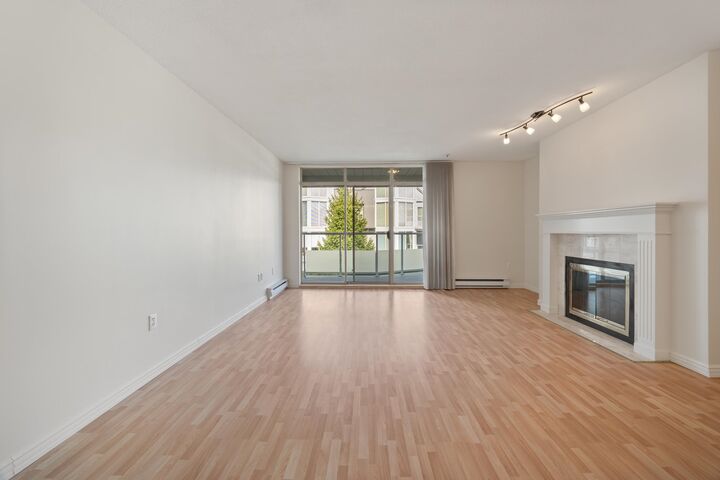 Property Photo:  48 Richmond Street 306  BC V3L 5P4 