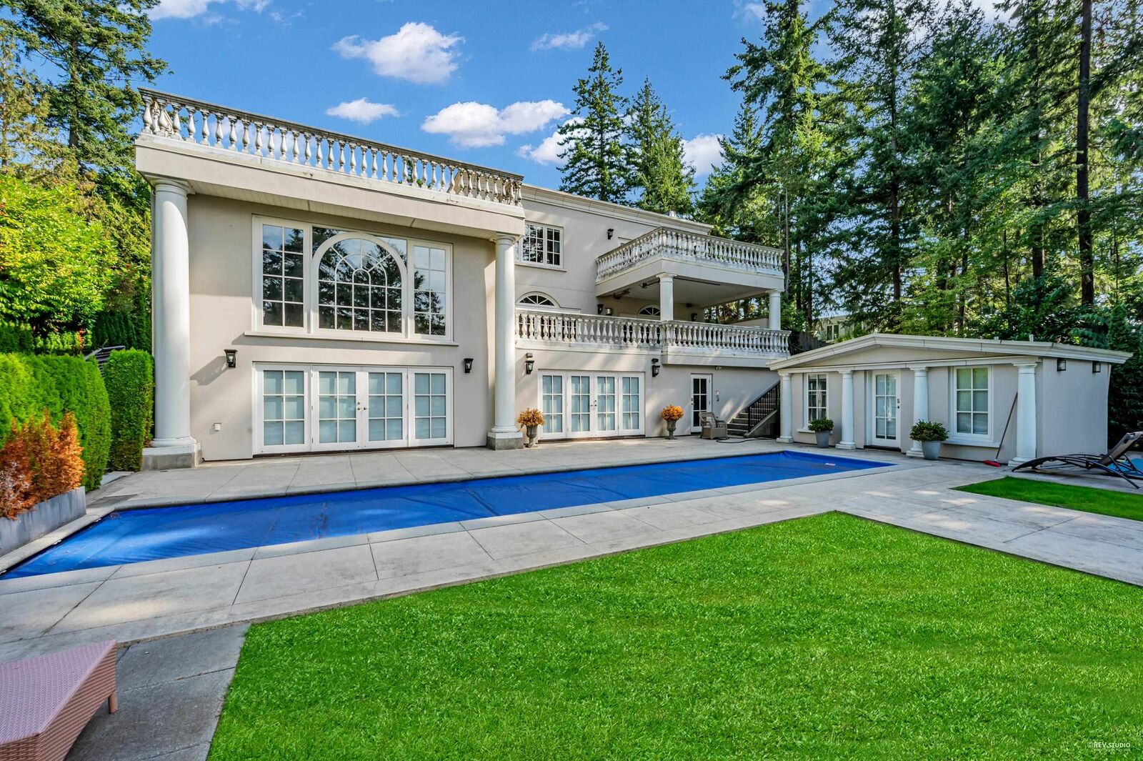 Property Photo:  6089 Gleneagles Drive  BC V7W 1W1 