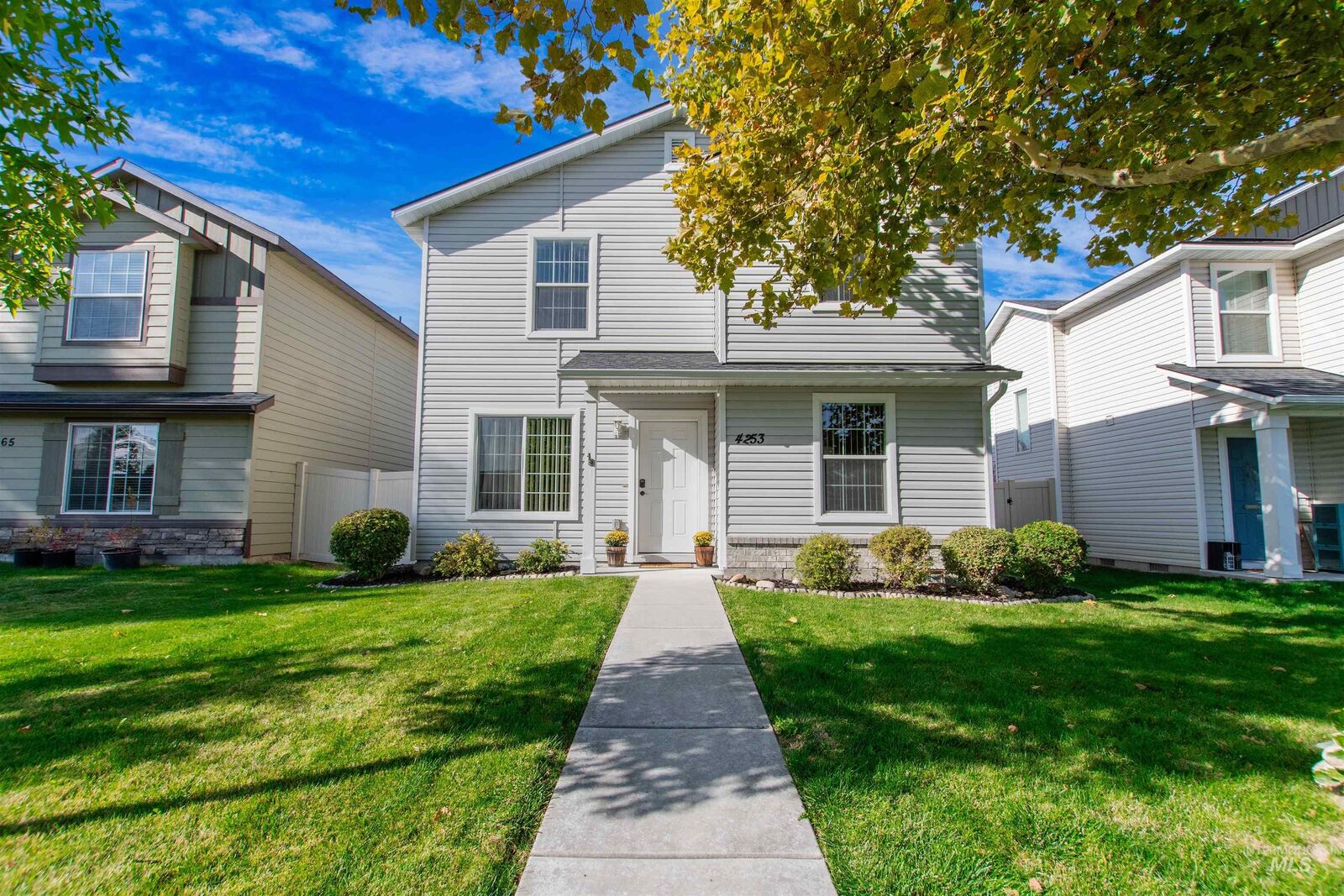Property Photo:  4253 S Overhill Way  ID 83642 