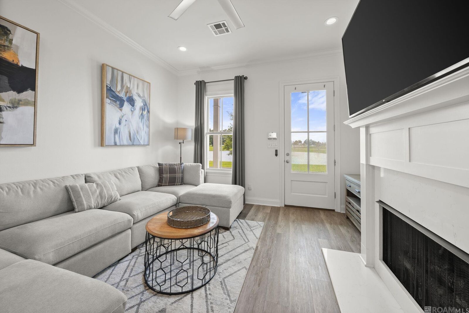 Property Photo: 13925 Appleby Way LA 70817