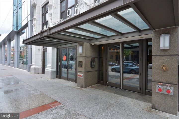 Property Photo: 916 NW G Street NW 1002 DC 20001