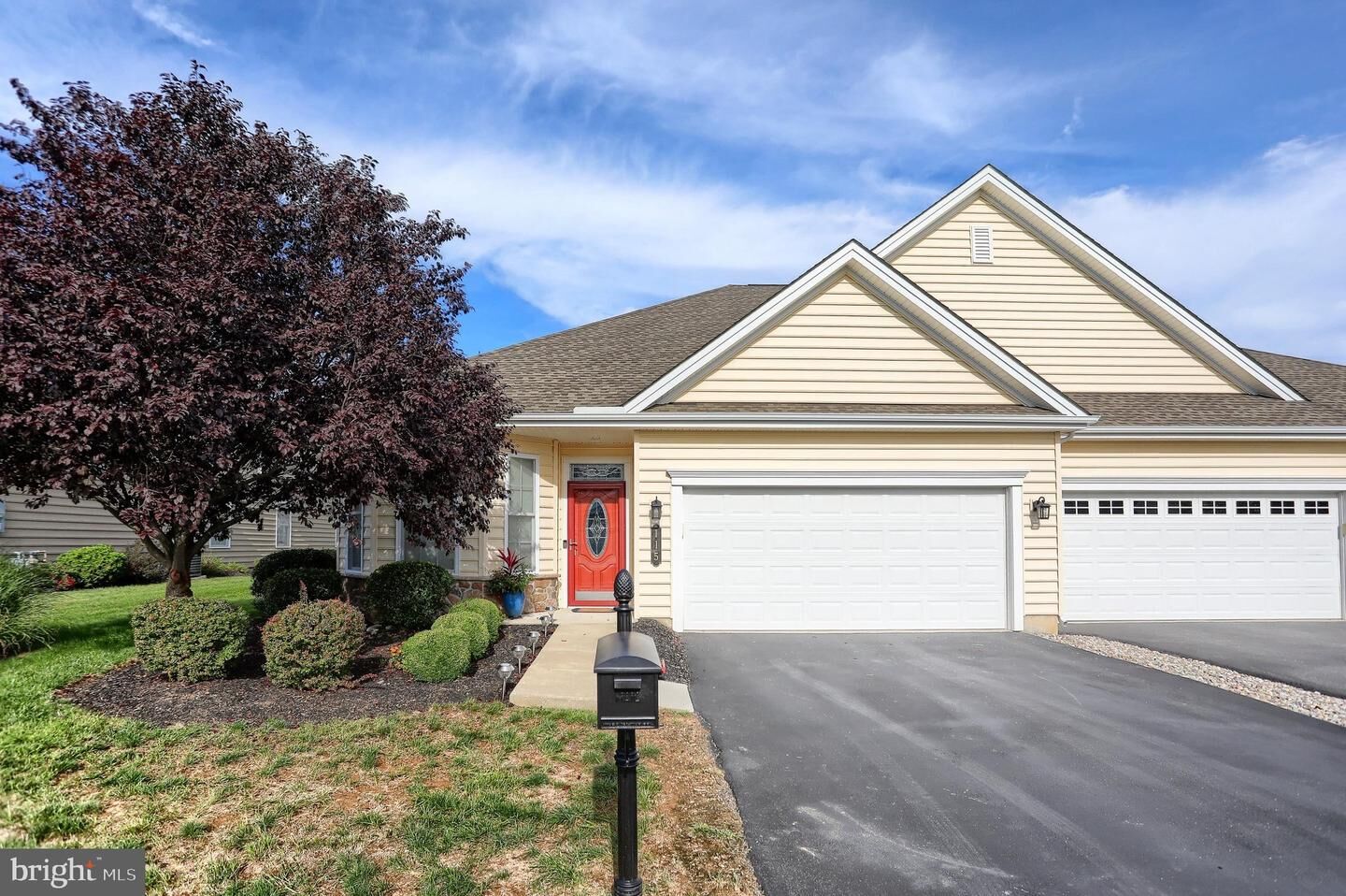 Property Photo:  115 James Madison Drive  PA 17050 
