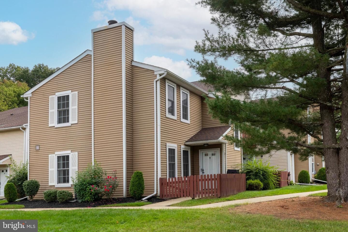 Property Photo:  8 Woodbine Court  PA 19044 