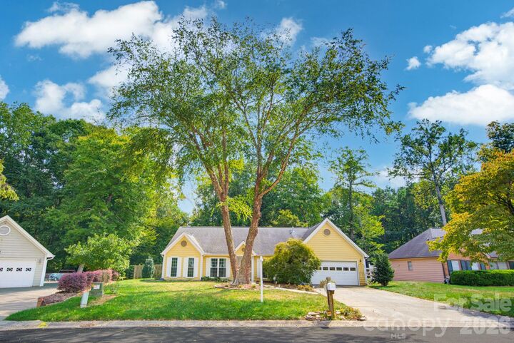 Property Photo:  6609 Paul Schadt Lane  NC 28227 