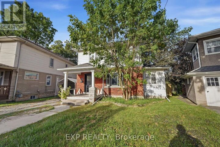 Property Photo:  15 Margery Road  ON L3B 2P5 