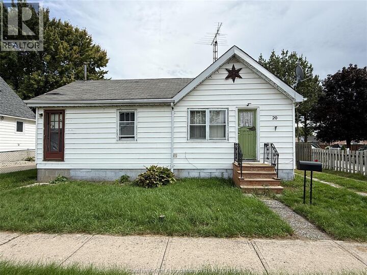Property Photo:  20 First Street  ON N8A 3P9 