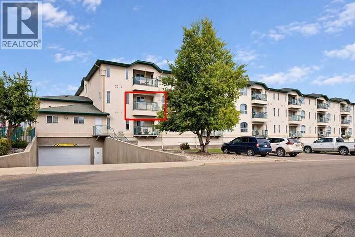 Property Photo:  5120 51 Avenue  AB T9X 1E4 