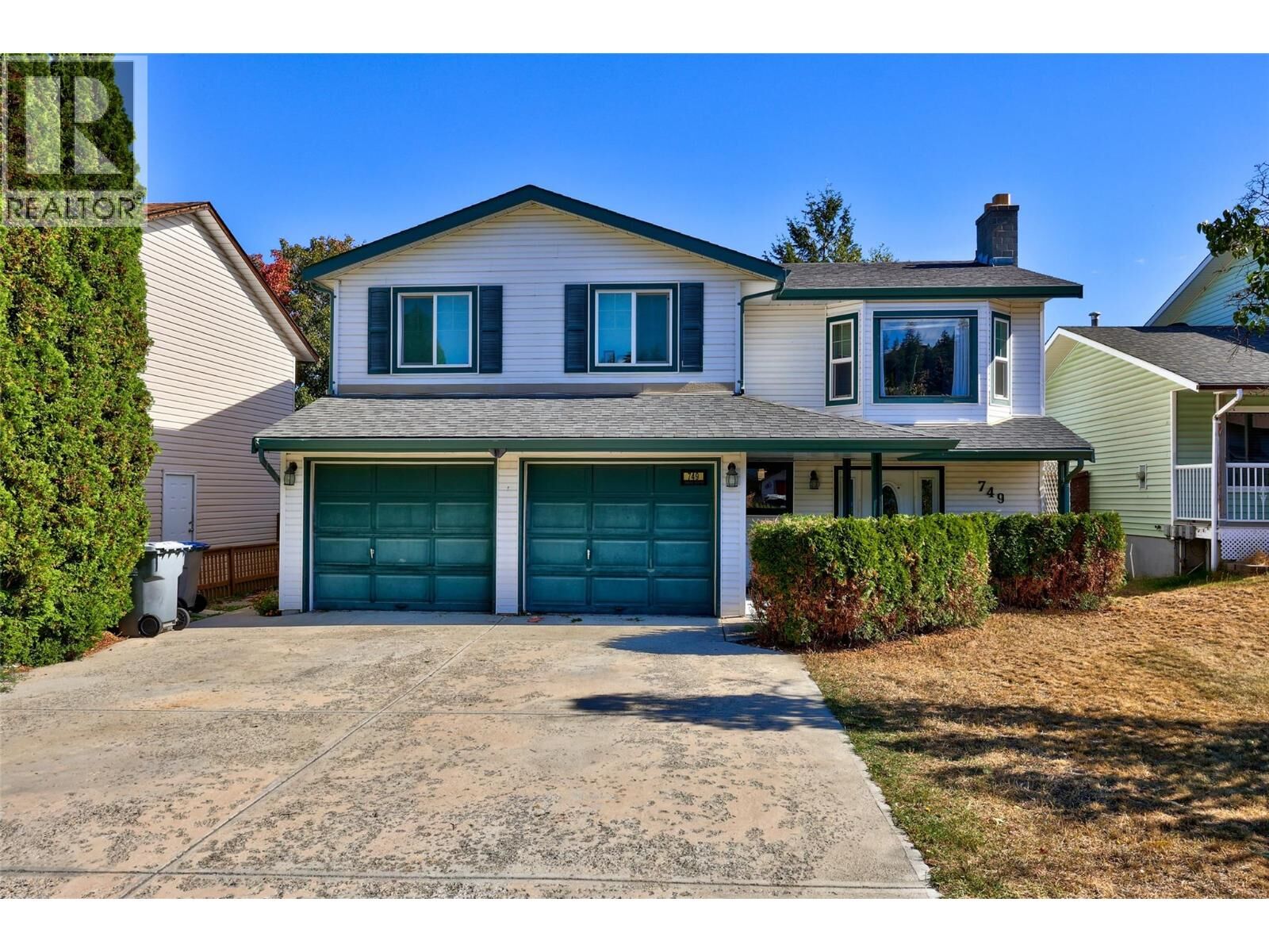 Property Photo:  749 Robson Drive  BC V2E 2G7 