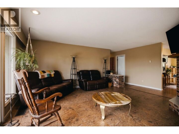 Property Photo:  759 Winger Road  BC V2G 5J9 