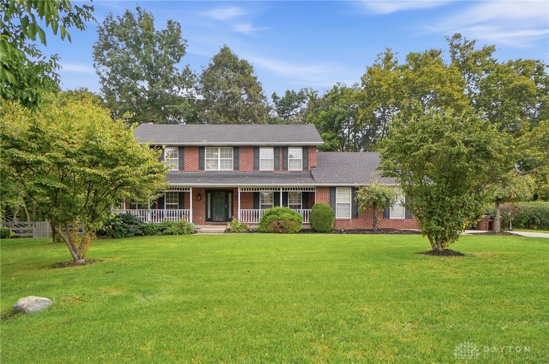 Property Photo: 6940 Crown Pointe Drive OH 45011