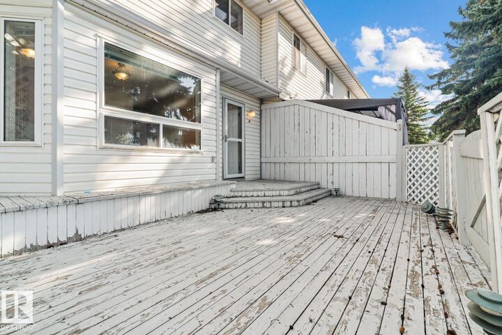 Property Photo:  3311 58 Street NW 26  AB T6L 6X3 
