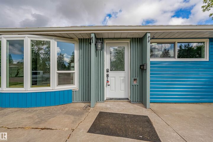 Property Photo:  13423 112 Street NW  AB T5E 5A3 